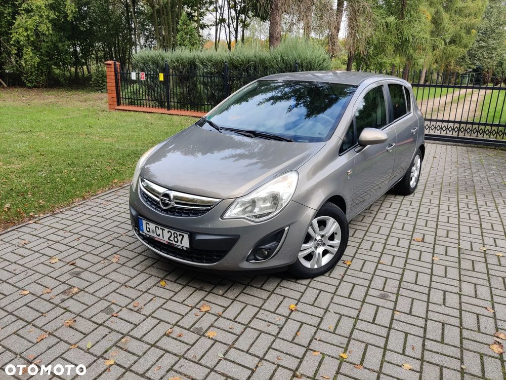 Opel Corsa 1.4 16V 150 Jahre - 1