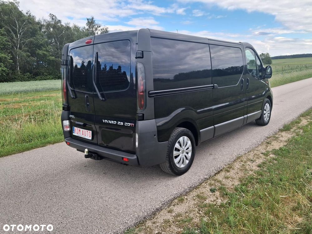 Opel Vivaro - 12