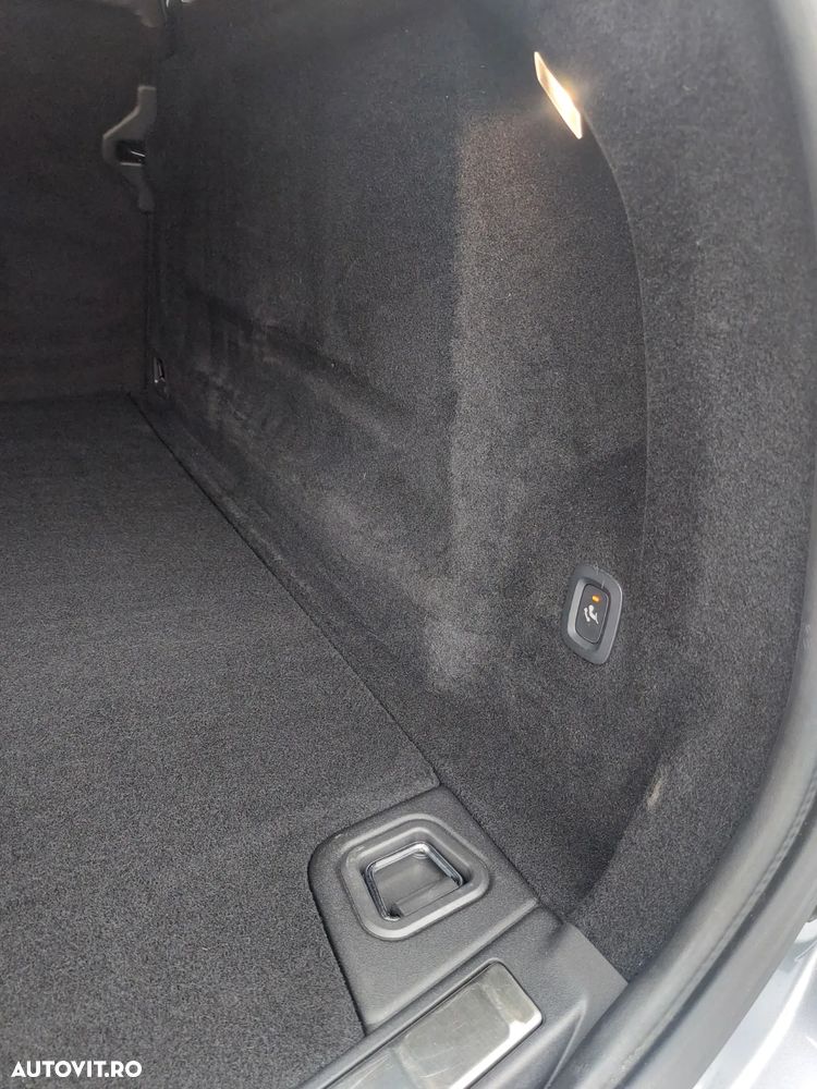 Volvo XC 60 B5 D AWD Geartronic Inscription - 33