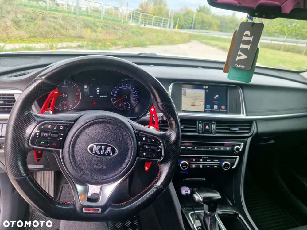 Kia Optima - 12