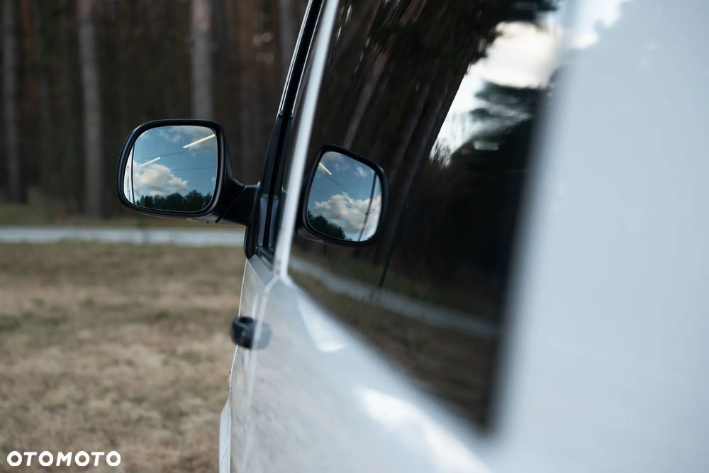 Volkswagen Transporter L2H1 Mixt - 17