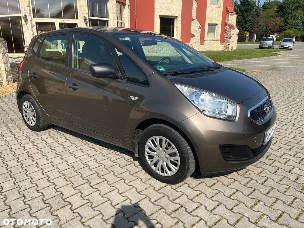 Kia Venga - 7