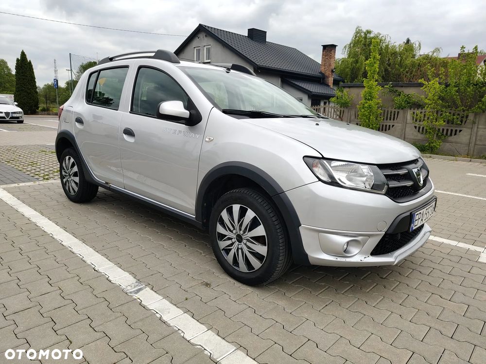 Dacia Sandero TCe 90 Laureate - 1