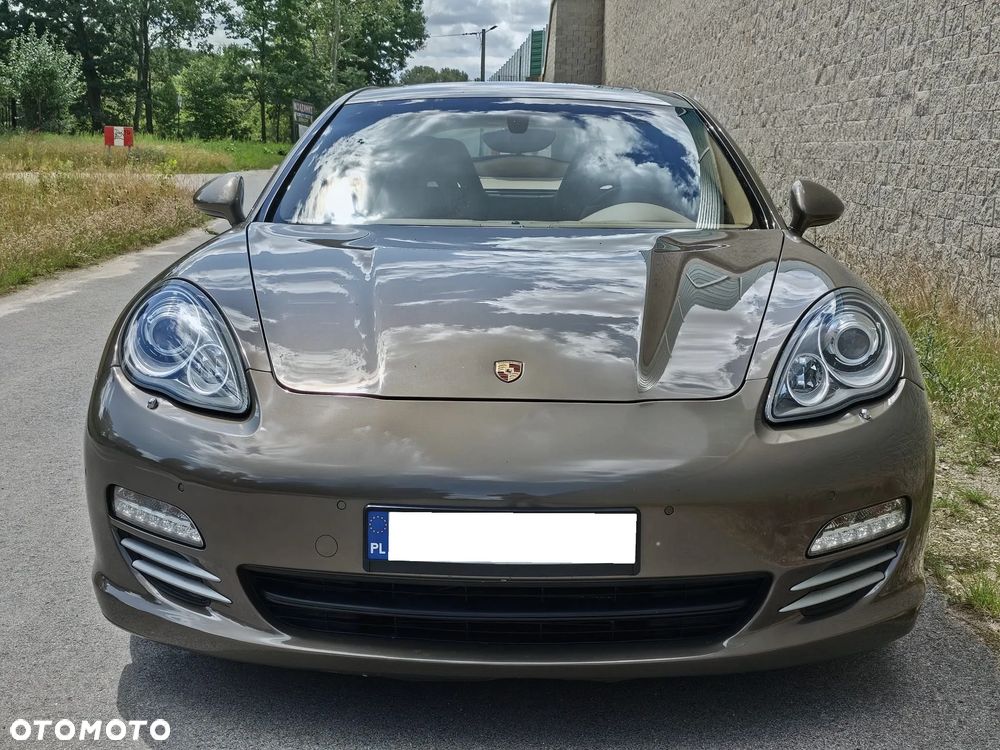 Porsche Panamera Platinum Edition PDK - 2