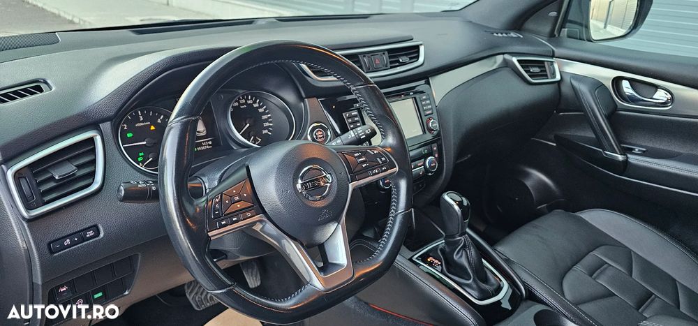 Nissan Qashqai 1.6 DCI Xtronic TEKNA+ - 10