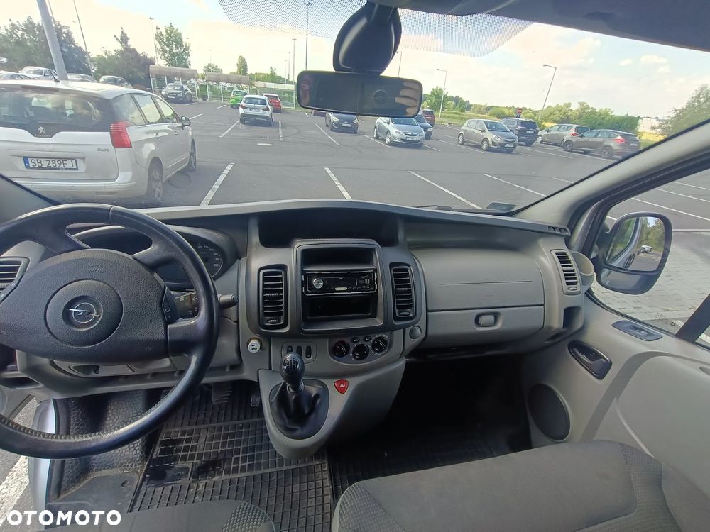 Opel Vivaro - 14