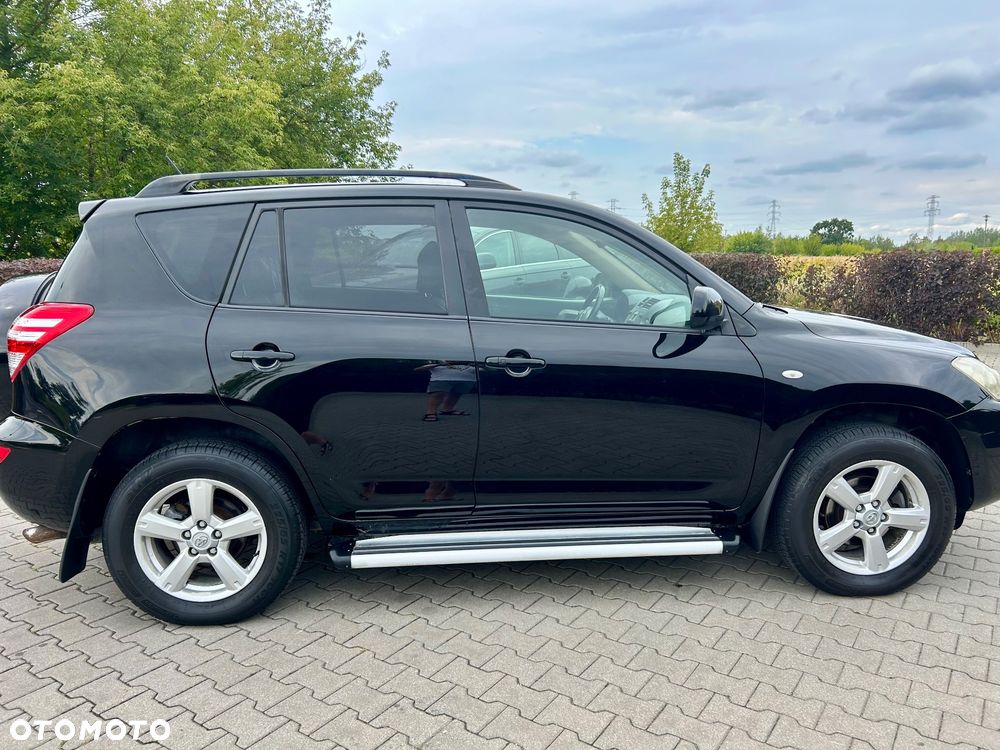 Toyota RAV4 2.0 VVT-i Premium - 8
