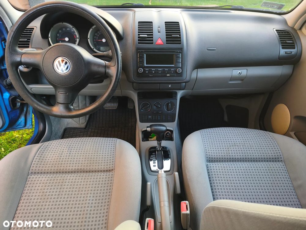Volkswagen Polo 1.4 16V Basis - 3