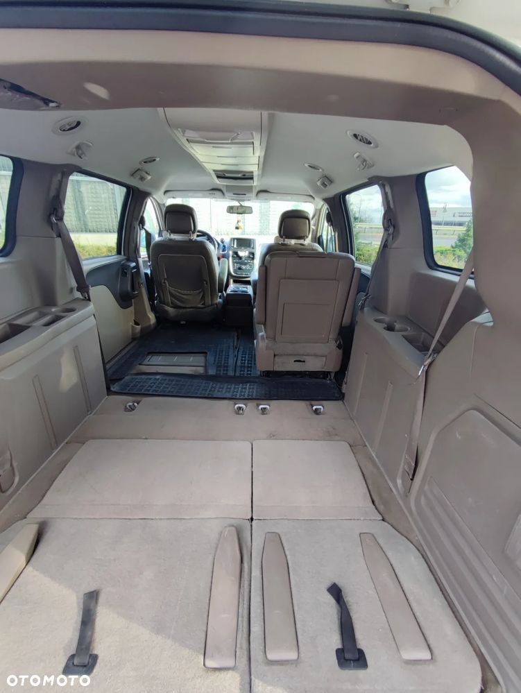 Chrysler Town & Country 3.6 Touring - 6