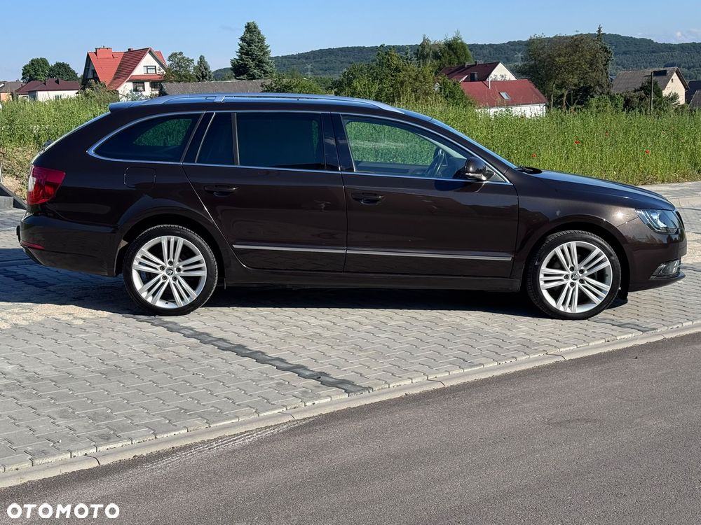 Skoda Superb 2.0 TDI 4x4 Platinum DSG - 10