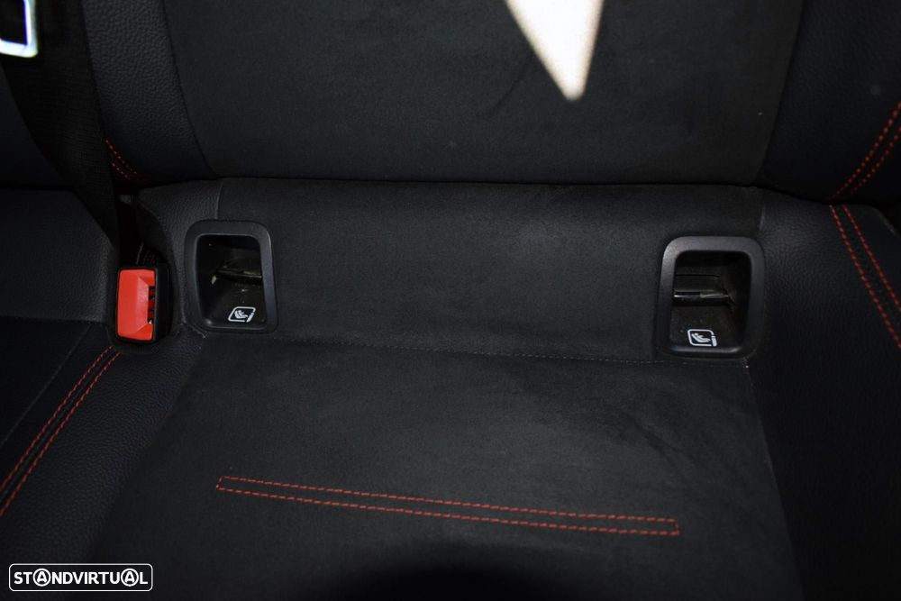 Mercedes-Benz CLA 180 d Shooting Brake AMG Line Aut. - 51