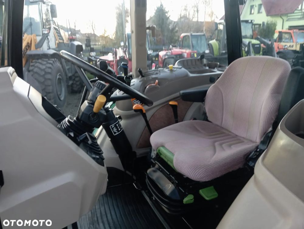 John Deere 6115D - 4