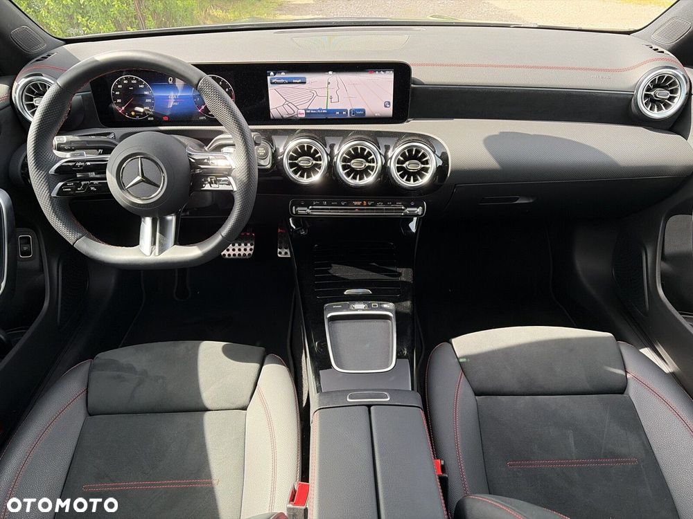 Mercedes-Benz CLA 200 AMG Line 7G-DCT - 15