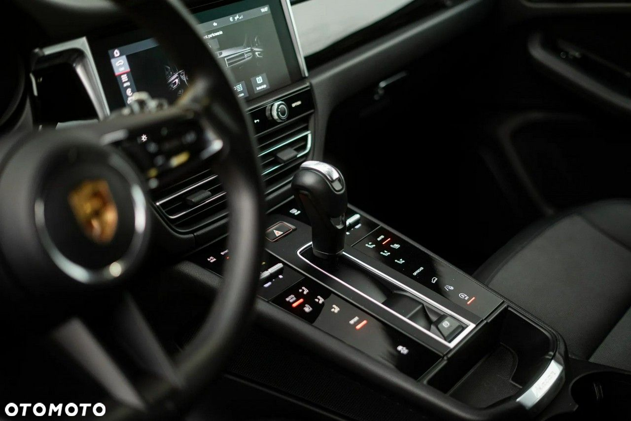Porsche Macan Standard - 15