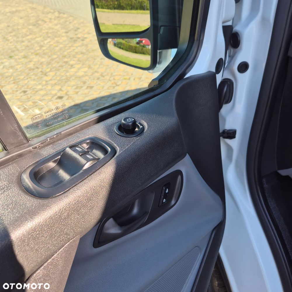 Ford Transit Custom - 16