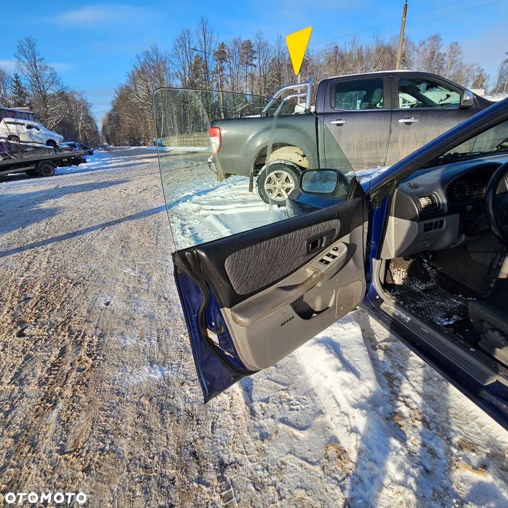 Drzwi / prawe lewe przód tył /  Subaru Impreza  (kod lak: 95H) - 4