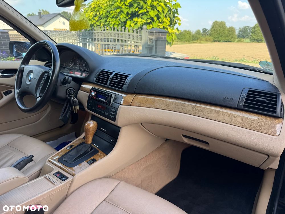 BMW Seria 3 318i Edition Exclusive - 18