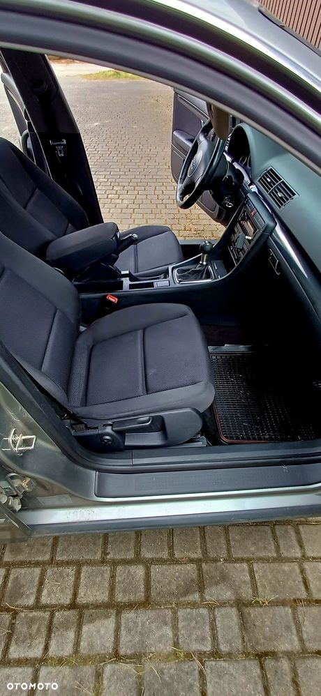Audi A4 Avant - 5