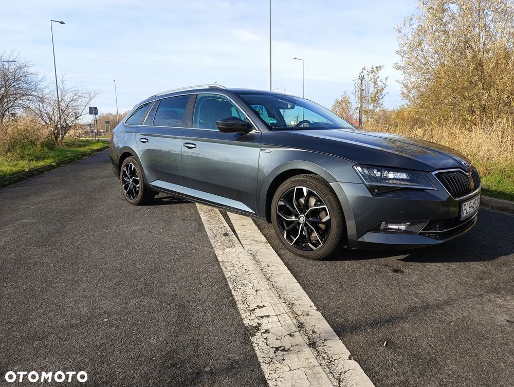 Skoda Superb 2.0 TDI 4x4 DSG Style - 6