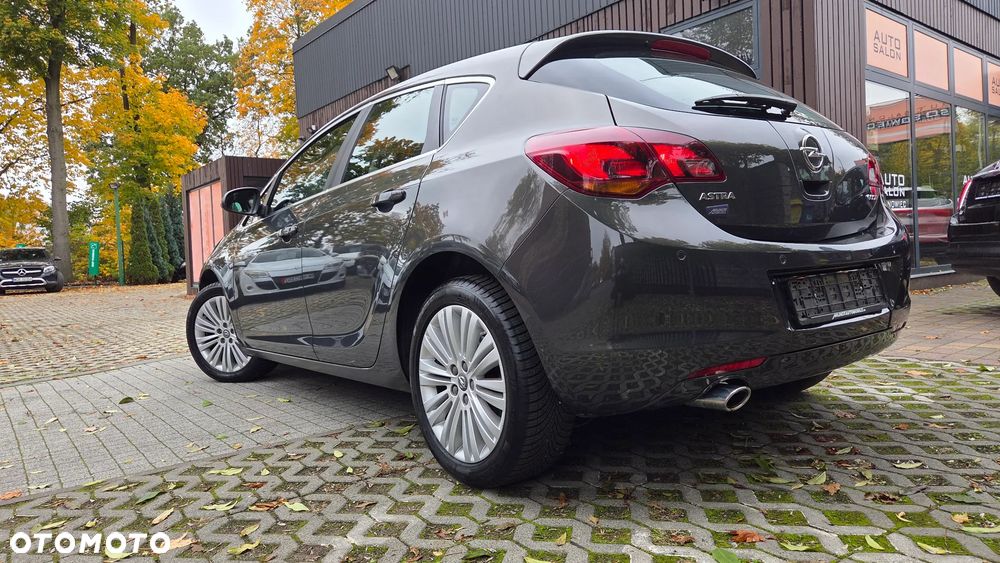 Opel Astra - 4
