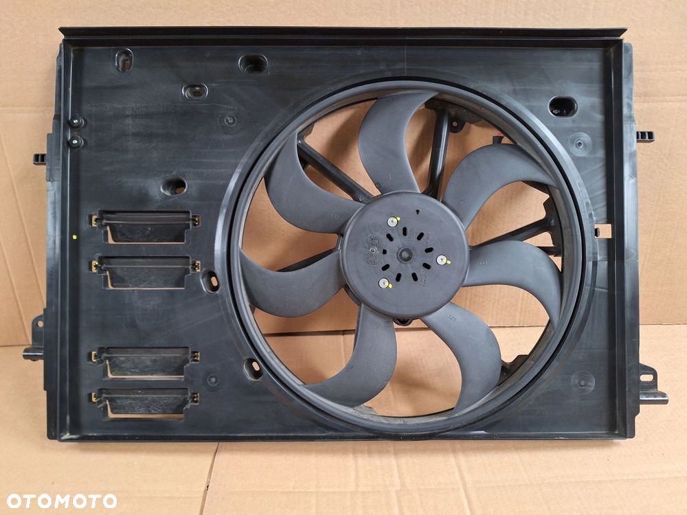CAŁY-NIE KLEJONY! WENTYLATOR OBUDOWA CHŁODNICY NISSAN X-TRAIL T32 LIFT 19- 1,7 dci 19- ORYG. 21481HV80B EW / T224806 A / - 7