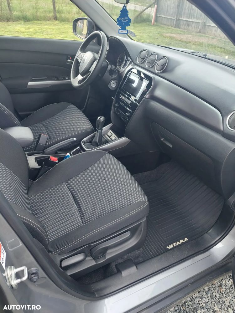 Suzuki Vitara 1.0 Passion - 7