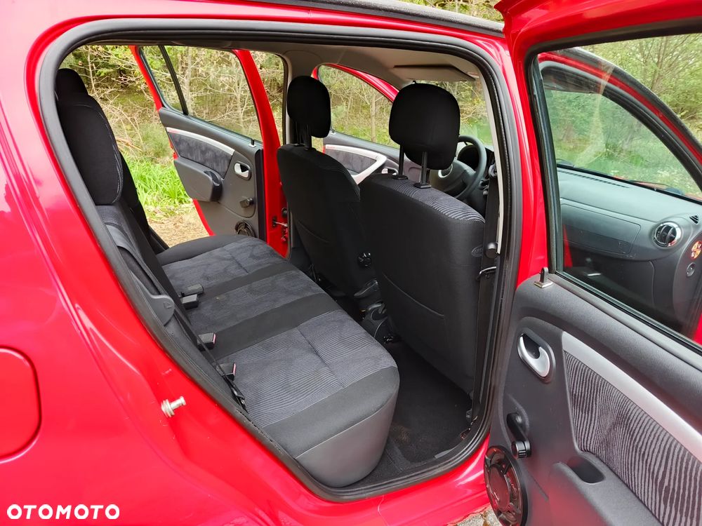 Dacia Sandero 1.6 16V Hi-Flex - 15