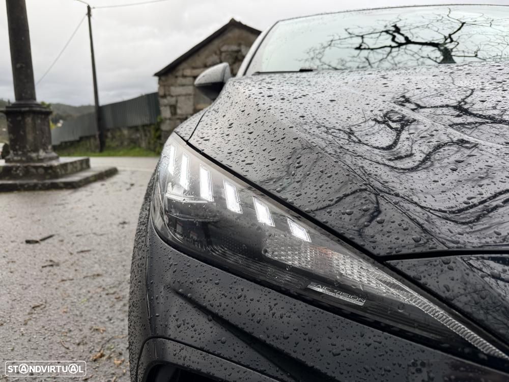 MG MG4 51 kWh Standard - 12