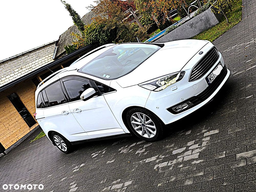 Ford Grand C-MAX - 30