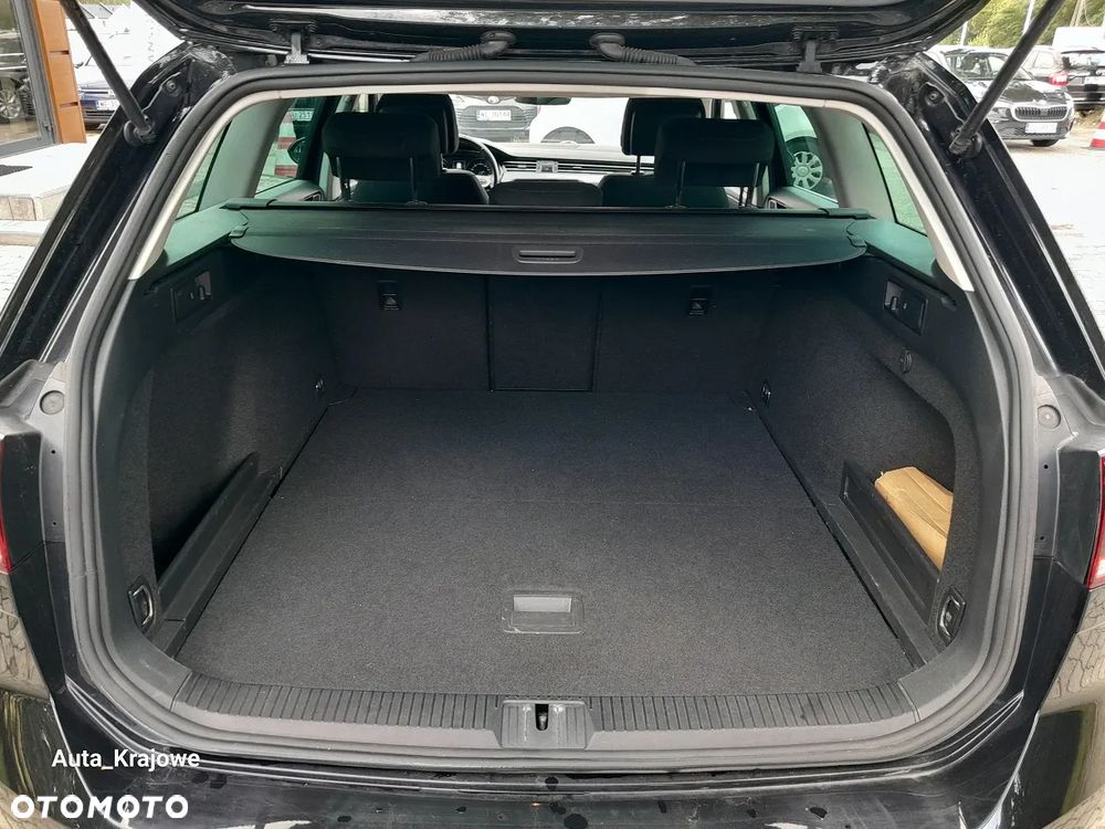 Volkswagen Passat 2.0 TSI Business DSG - 34