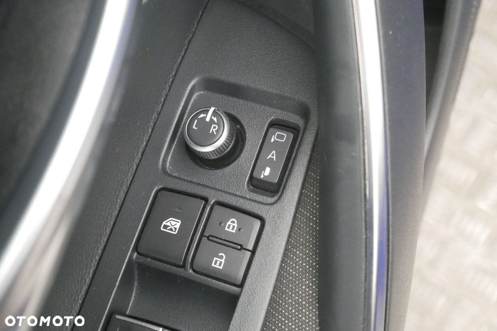 Toyota Corolla - 28
