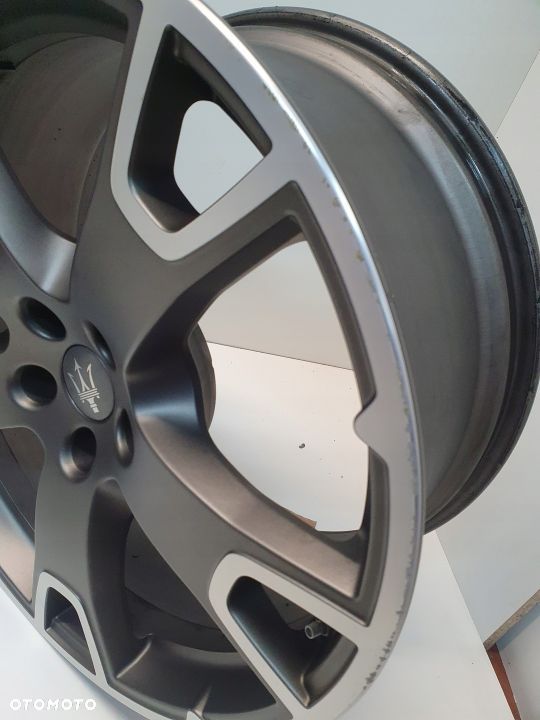FELGI MASERATI LAVENTE 9JX20H2 ET40,5 5X114,3 - 9