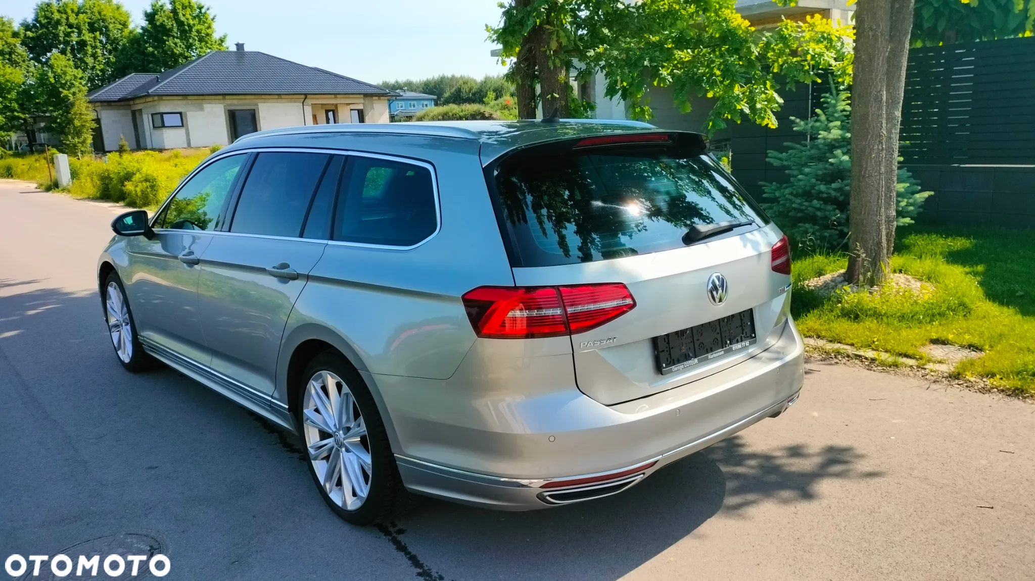 Volkswagen Passat - 10
