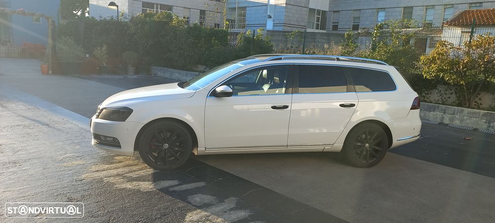 VW Passat Variant 2.0 TDi Highline Navig DSG - 16