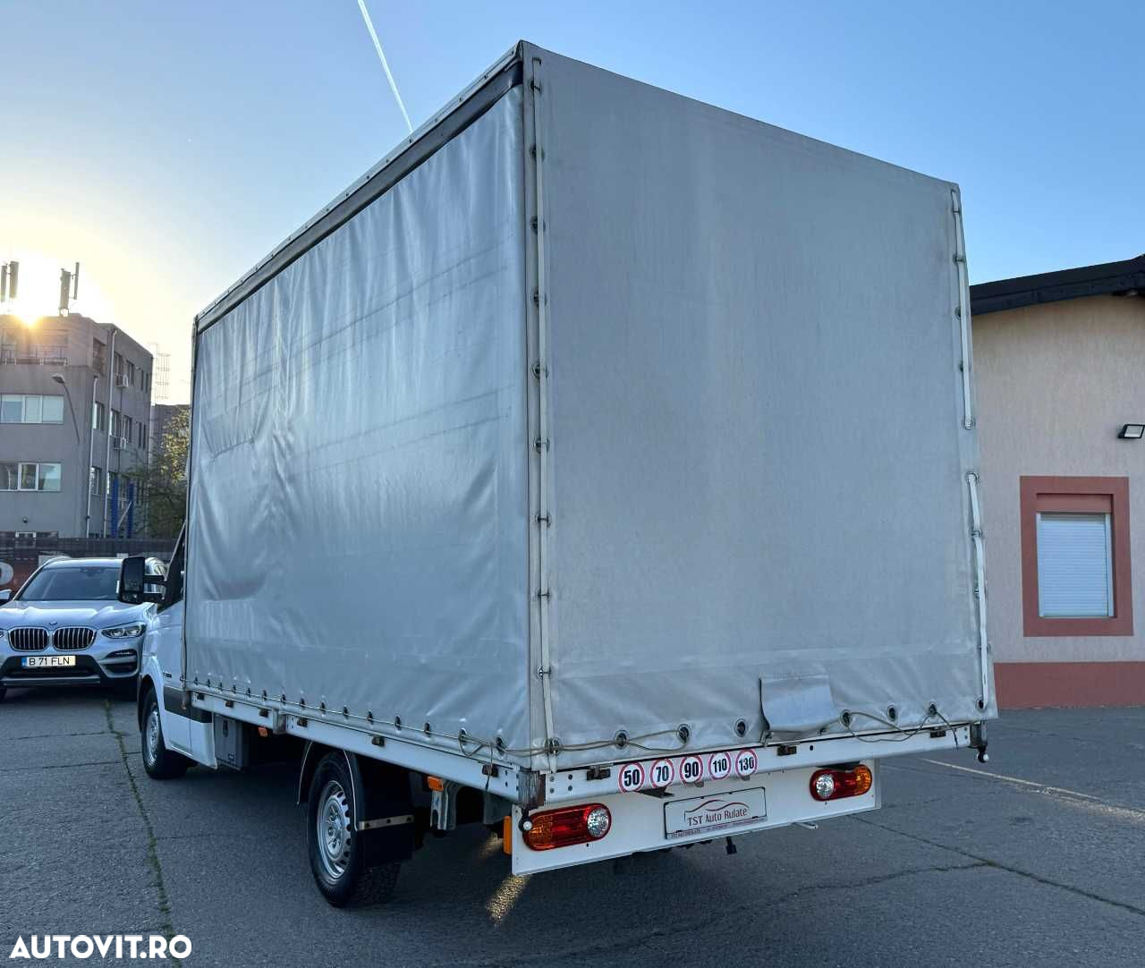 Hyundai H350 PRELATA CU DORMITOR - 6