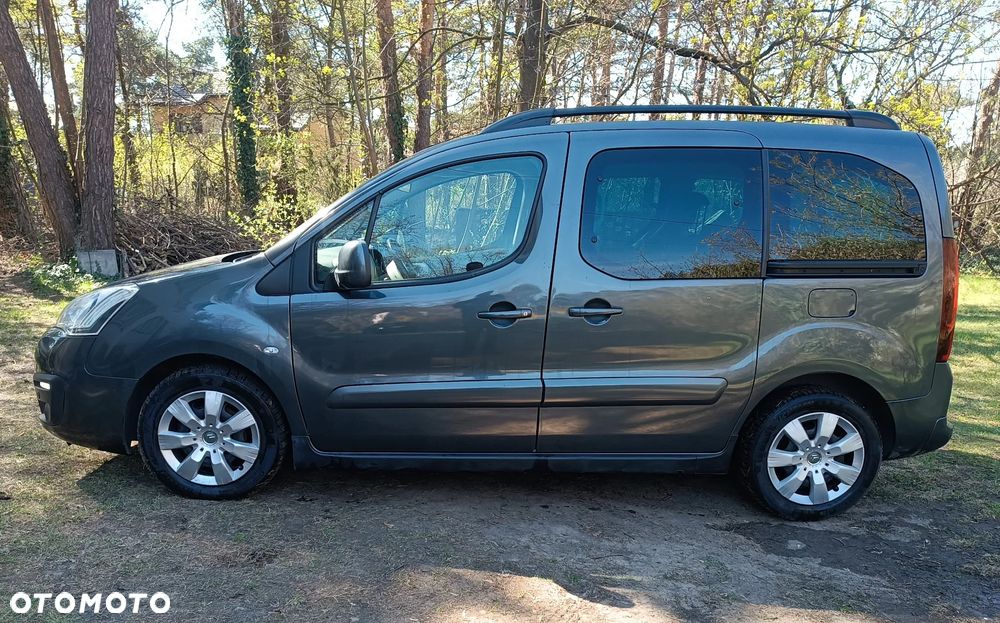 Citroën Berlingo Multispace BlueHDi 120 S&S SHINE - 8