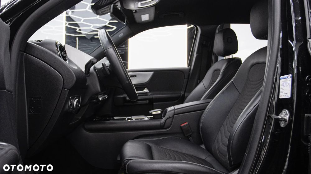 Mercedes-Benz GLB 200 7G-DCT - 18