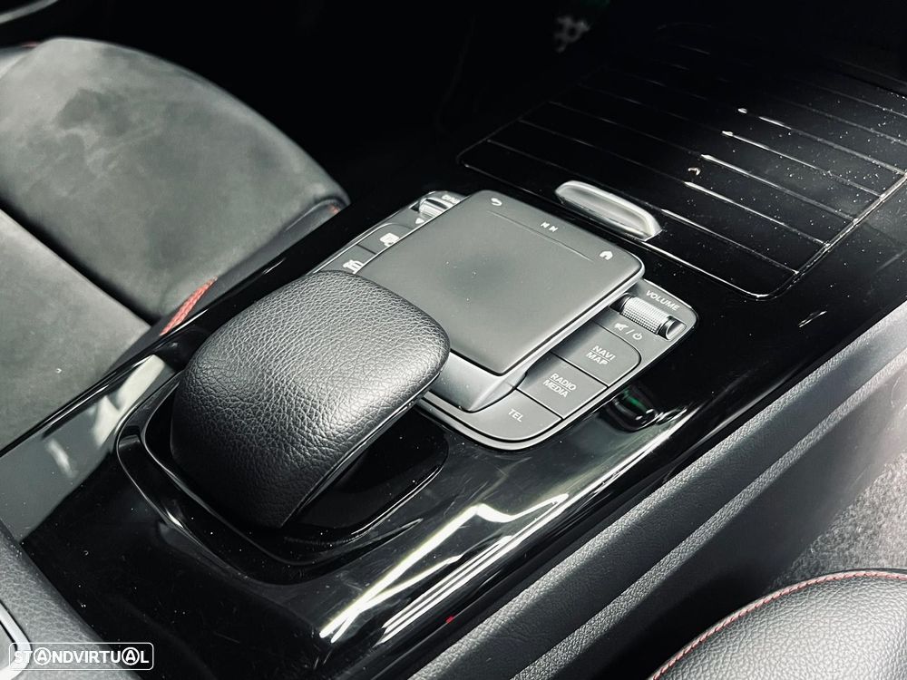 Mercedes-Benz A 250 - 31