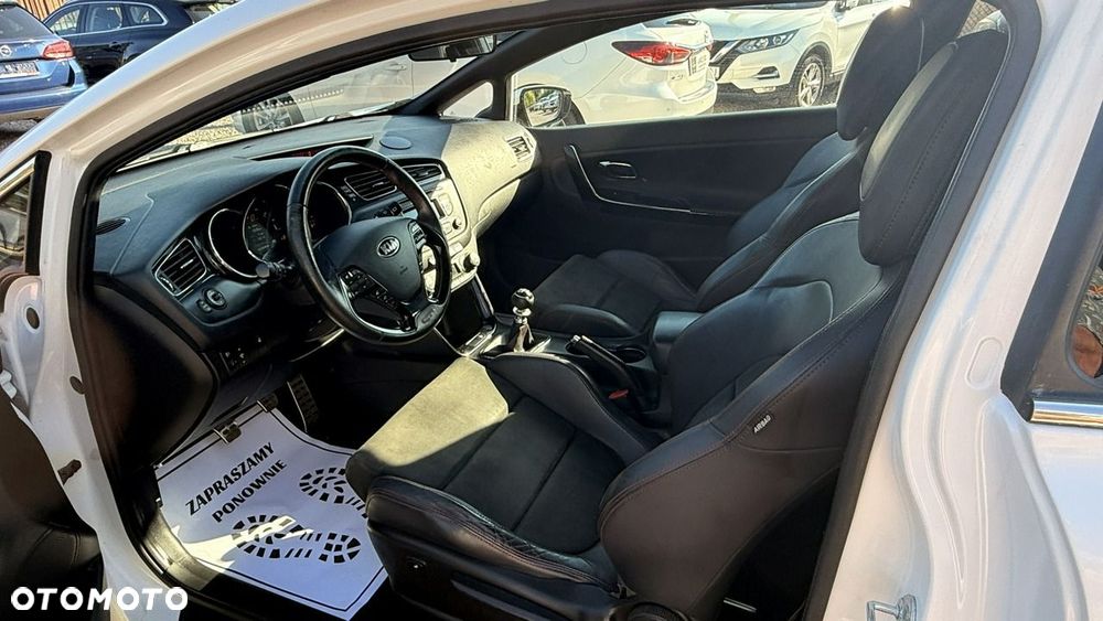 Kia Ceed - 15
