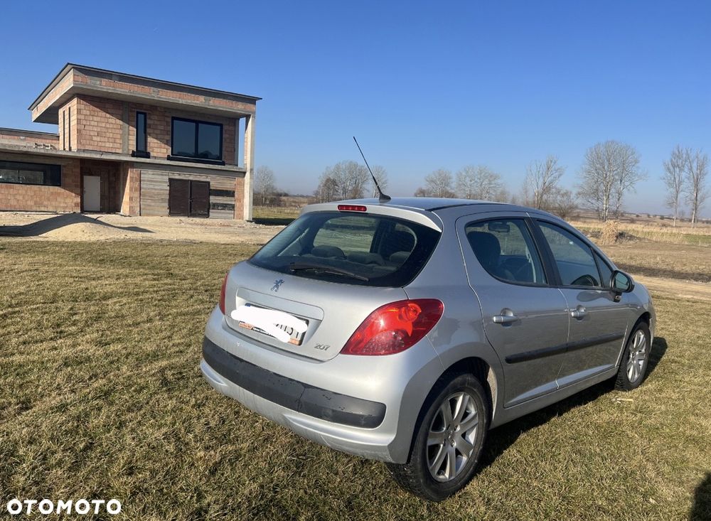 Peugeot 207 1.6 - 4