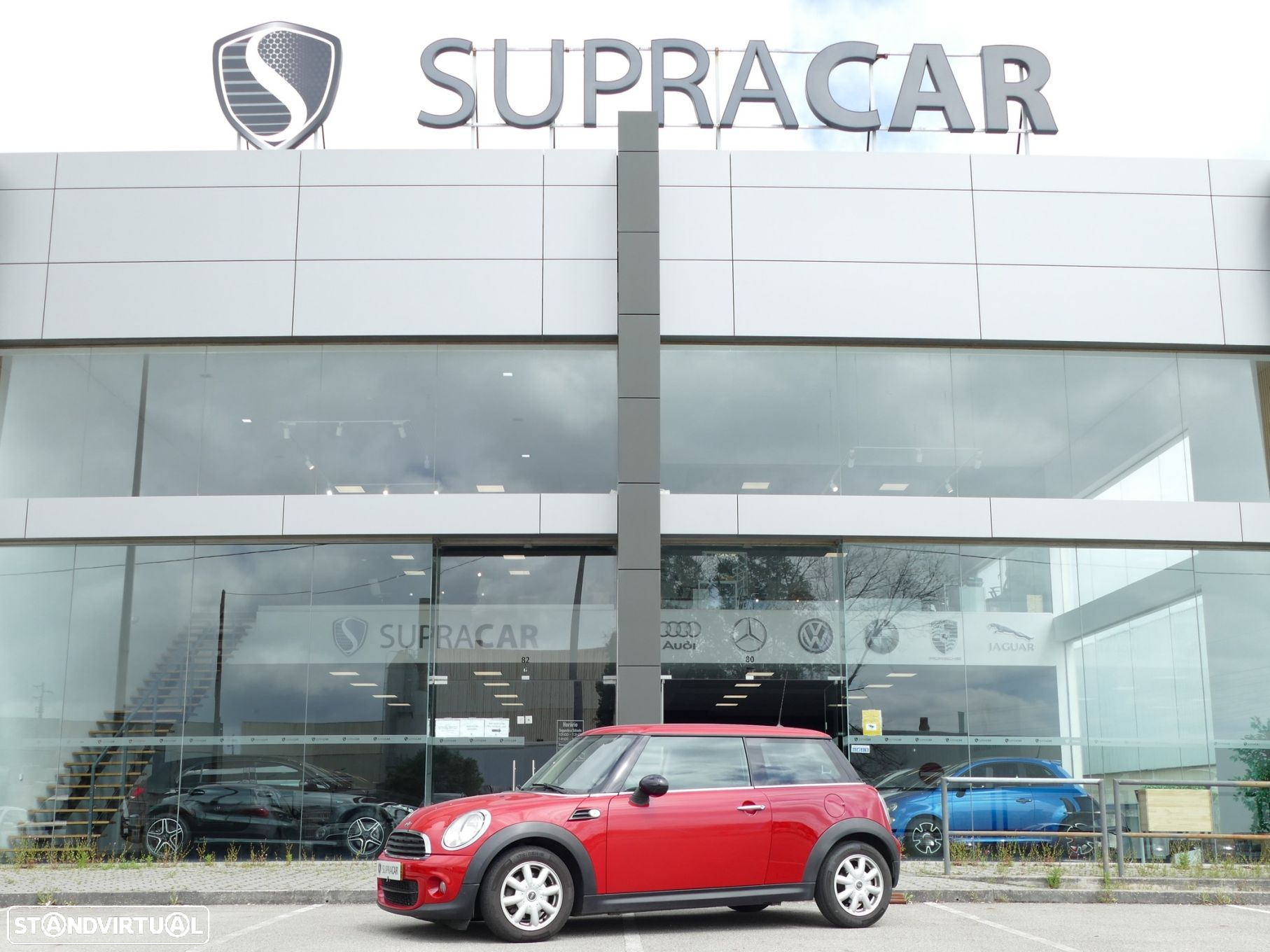 MINI 3 Portas One D - 21