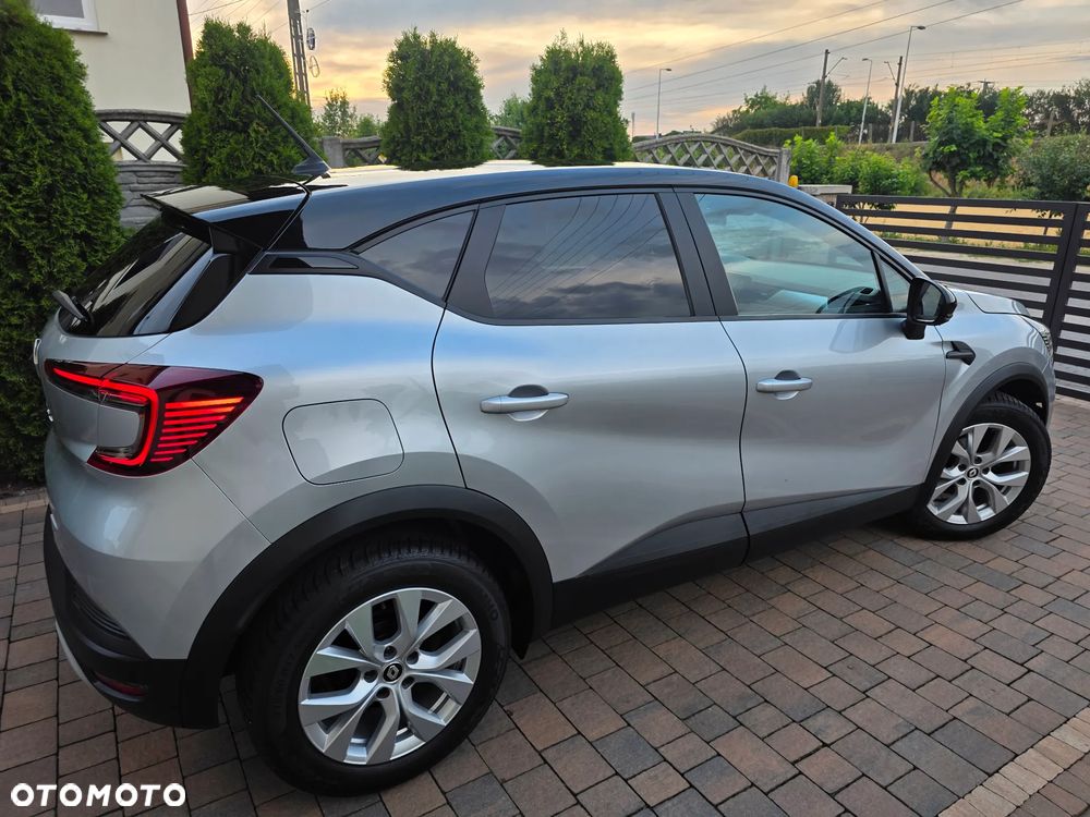 Renault Captur - 23