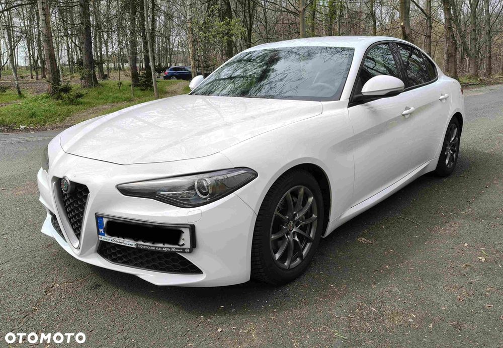 Alfa Romeo Giulia - 4