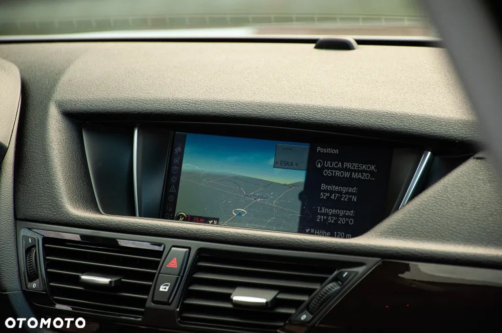 BMW X1 sDrive18d - 8