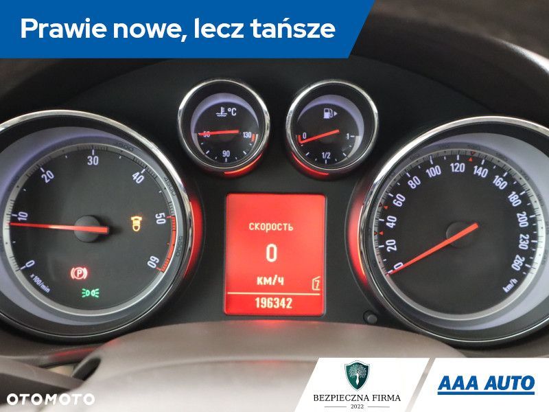 Opel Insignia - 13