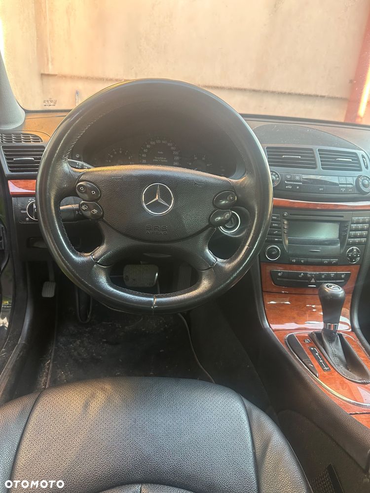 Mercedes-Benz Klasa E - 11