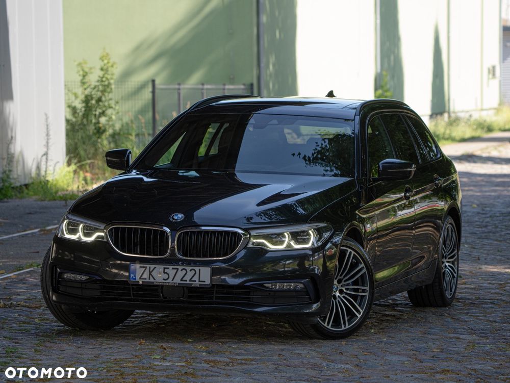 BMW Seria 5 530d xDrive Sport Line - 4