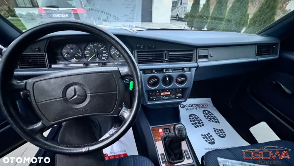 Mercedes-Benz W201 (190) - 28