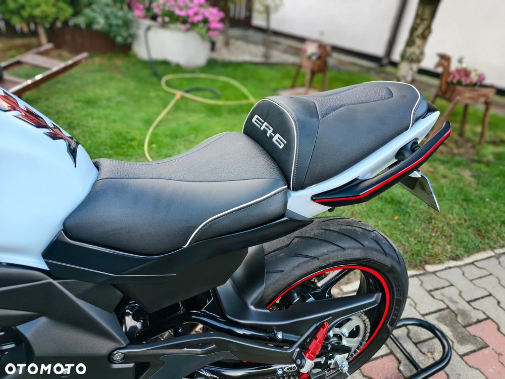 Kawasaki ER - 26