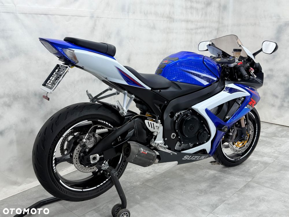 Suzuki GSX-R - 16